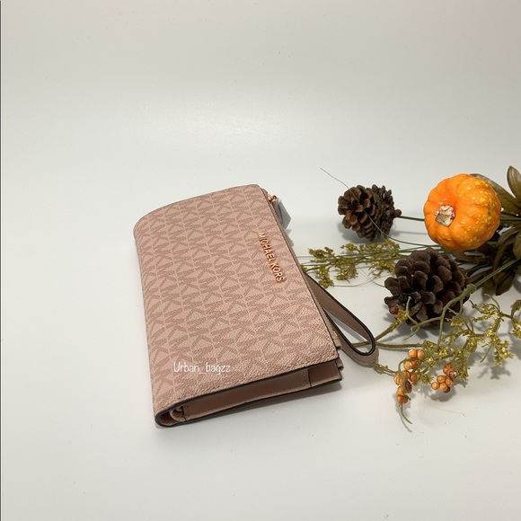 Michael Kors JST Large Double Zip Wristlet - Picture 5 of 8